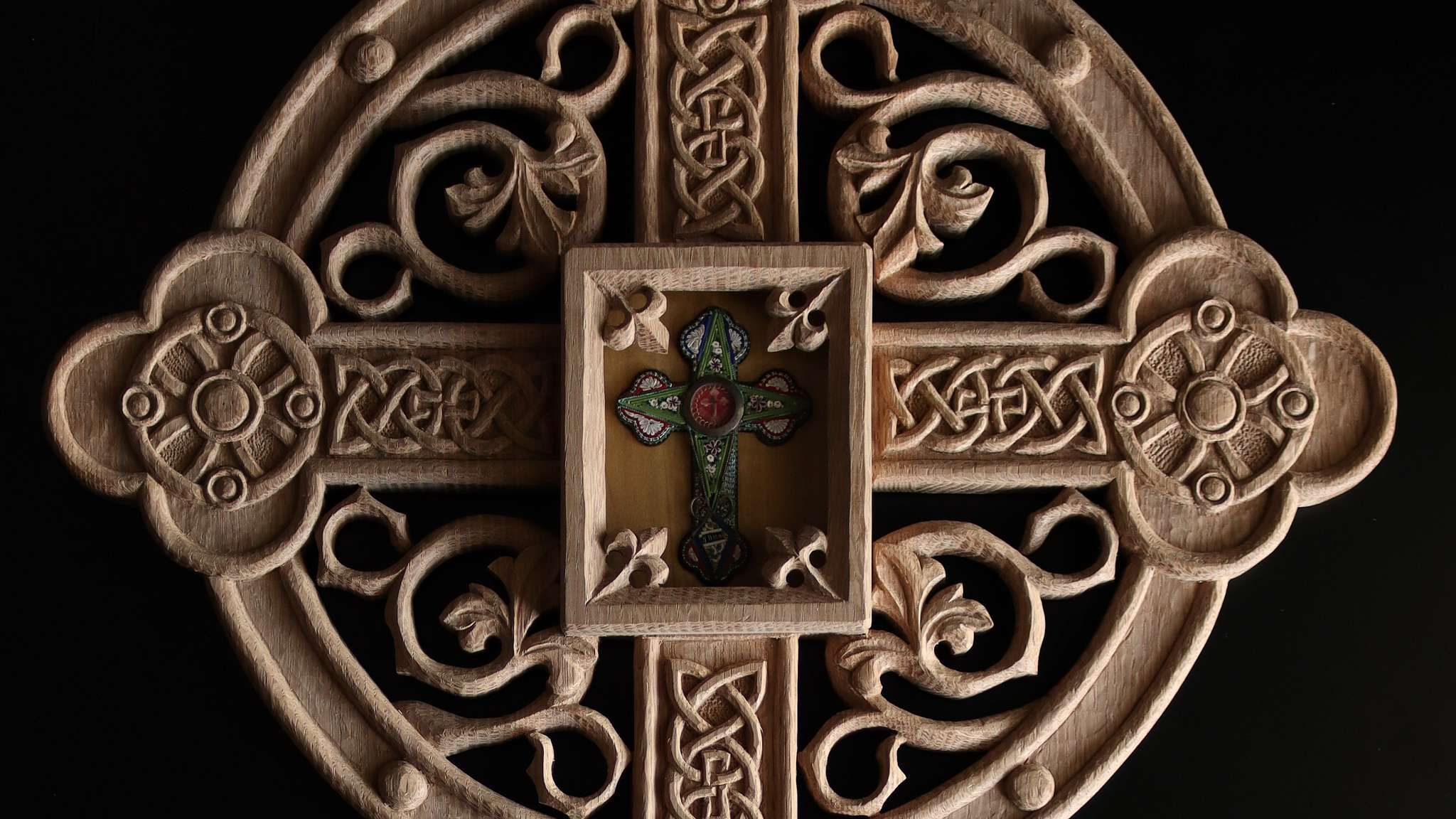 Contrasts Woodcarving LTD