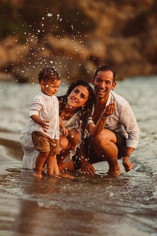 "prematrimoniale coppia in acqua con bambino a Masua Pan Di Zucchero Sardegna"