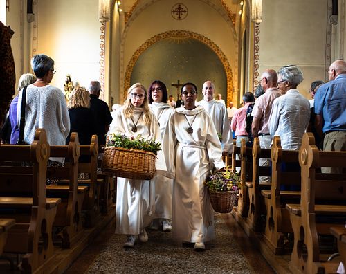 Liturgie mit Kirchenchor Fischbacher