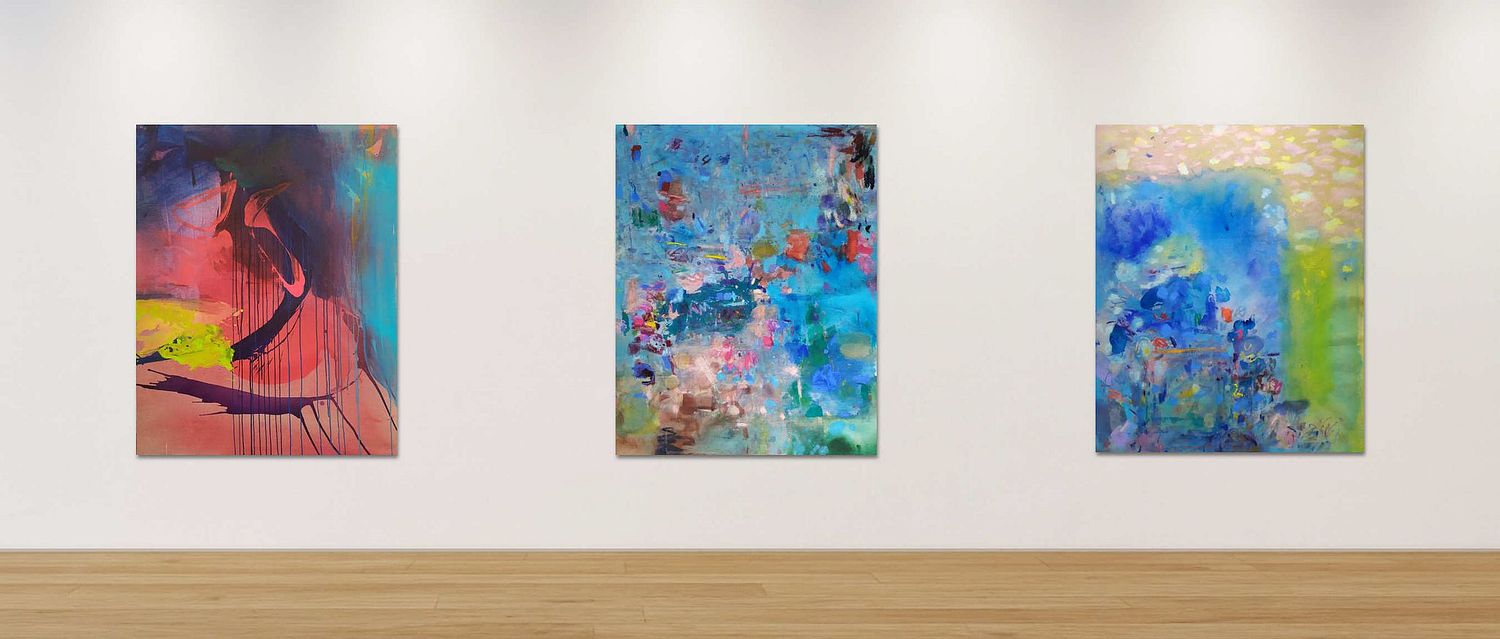 Collection Espaces de Couleur, trois tableaux abstraits, de formats moyens, dynamiques et color&eacute;s, avec du rouge, du bleu clair et jaune lumineux