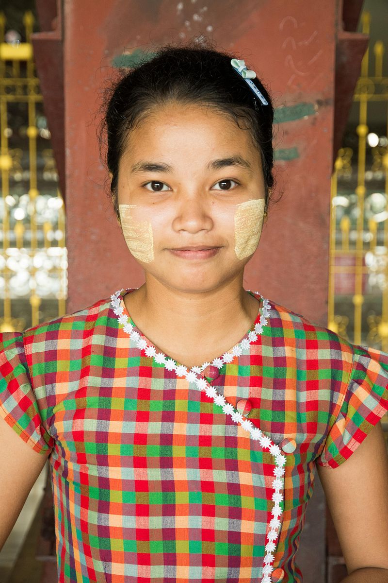 International Crossroads: Generosity at Chauk Htat Gyi (Photos of the Myanmar People, Part I)