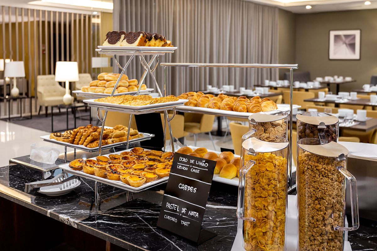 pequeno-almo&ccedil;o do Empire Marqu&ecirc;s Hotel