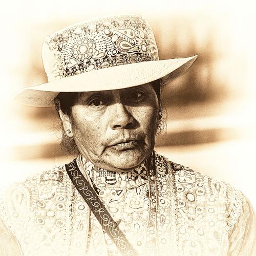 Portrait en sepia d'une femme du Pérou