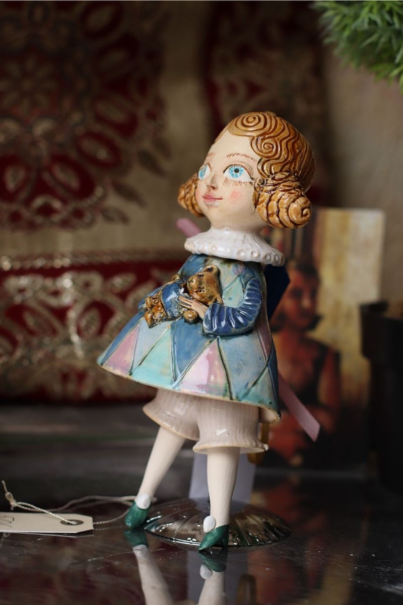 Mini Sculpture, Girl with a teddy bear.