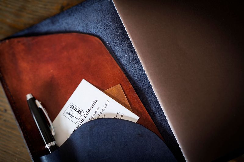 Skins: Nyinu Leather Portfolio Journal - A5
