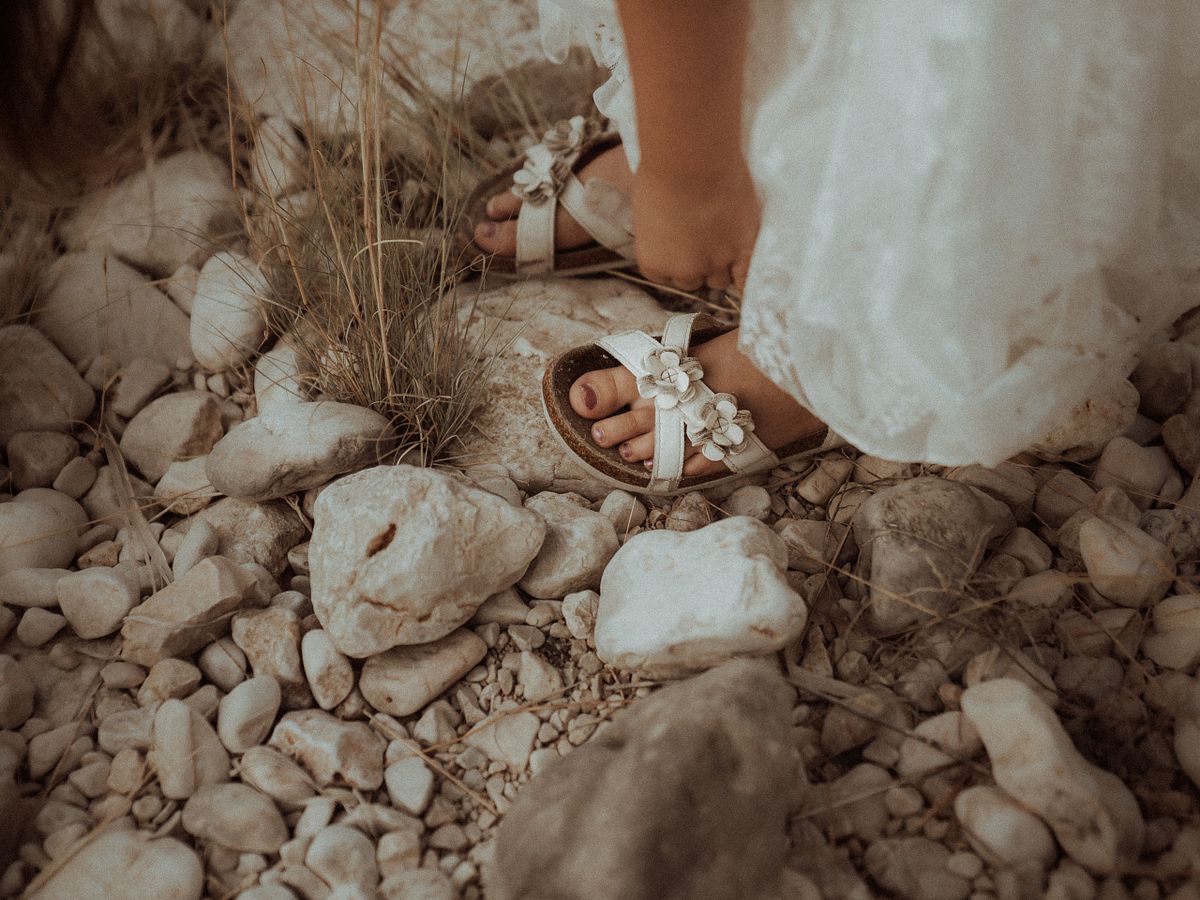 Walking through the rocks in Orba