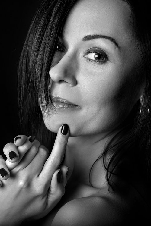 My name is Marina and I'm a visual storyteller. My work explores the magic of connection between people, objects and the environments that hold them.