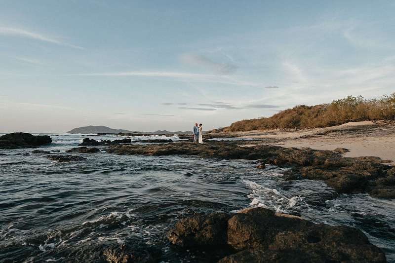 How to Elope in Costa Rica &mdash; The Complete Guide by Papaya Wedding