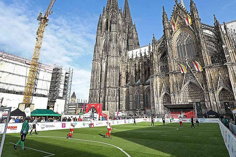 Sepp-Herberger-Stiftung: Begeisternde Premiere im Herzen Kölns