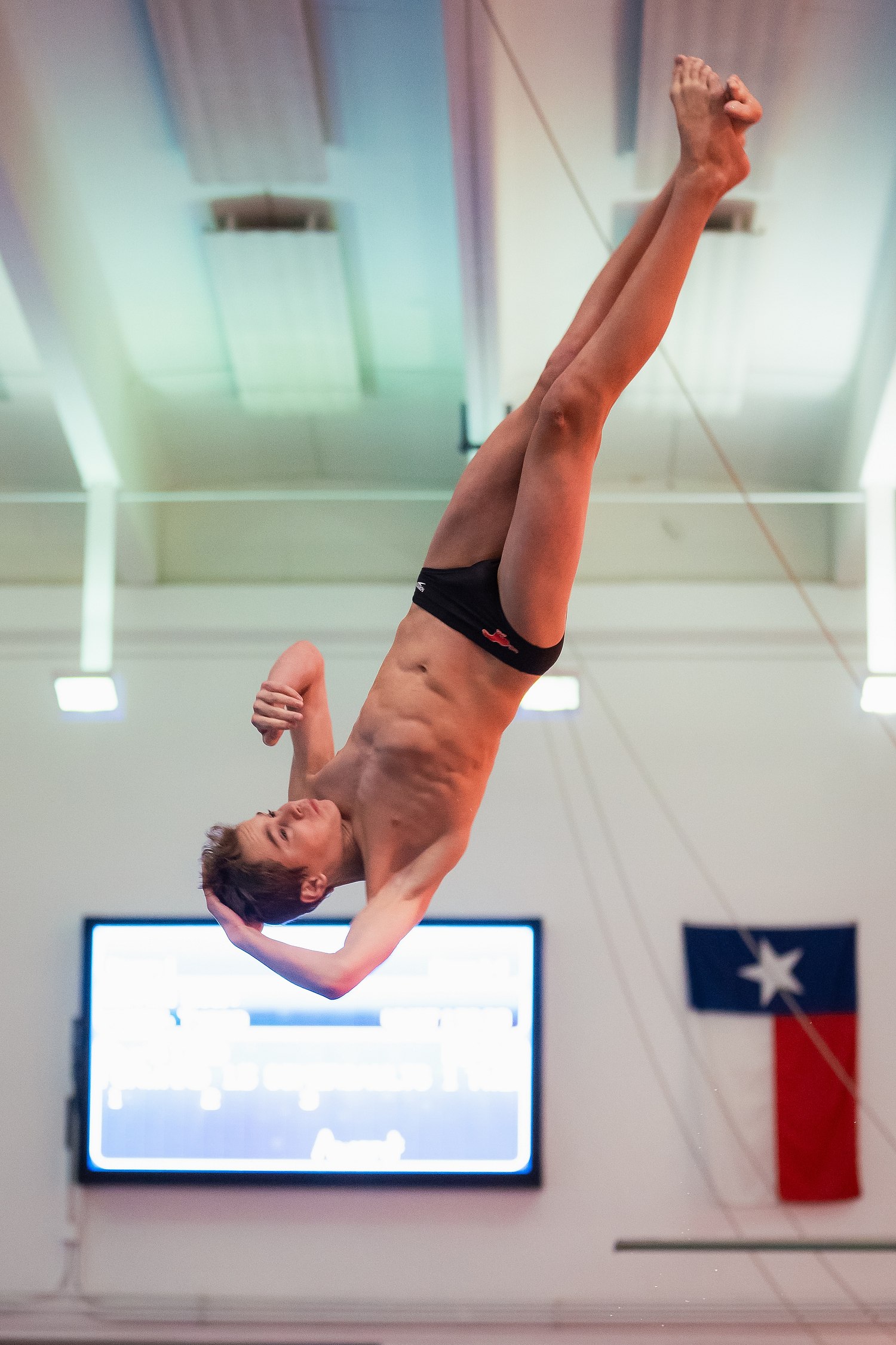 Swimming & Diving
