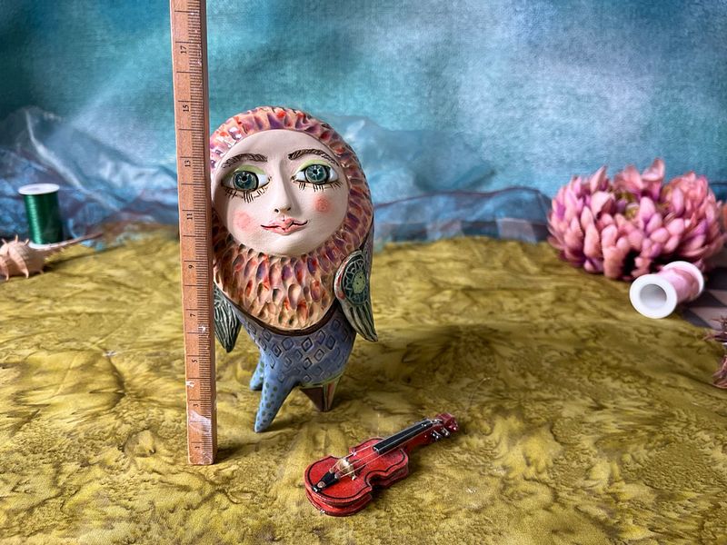 Moon-faced owl, little ceramic sculpture