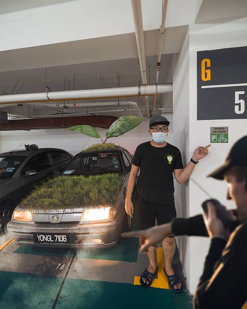 Metallic Pot of Nature