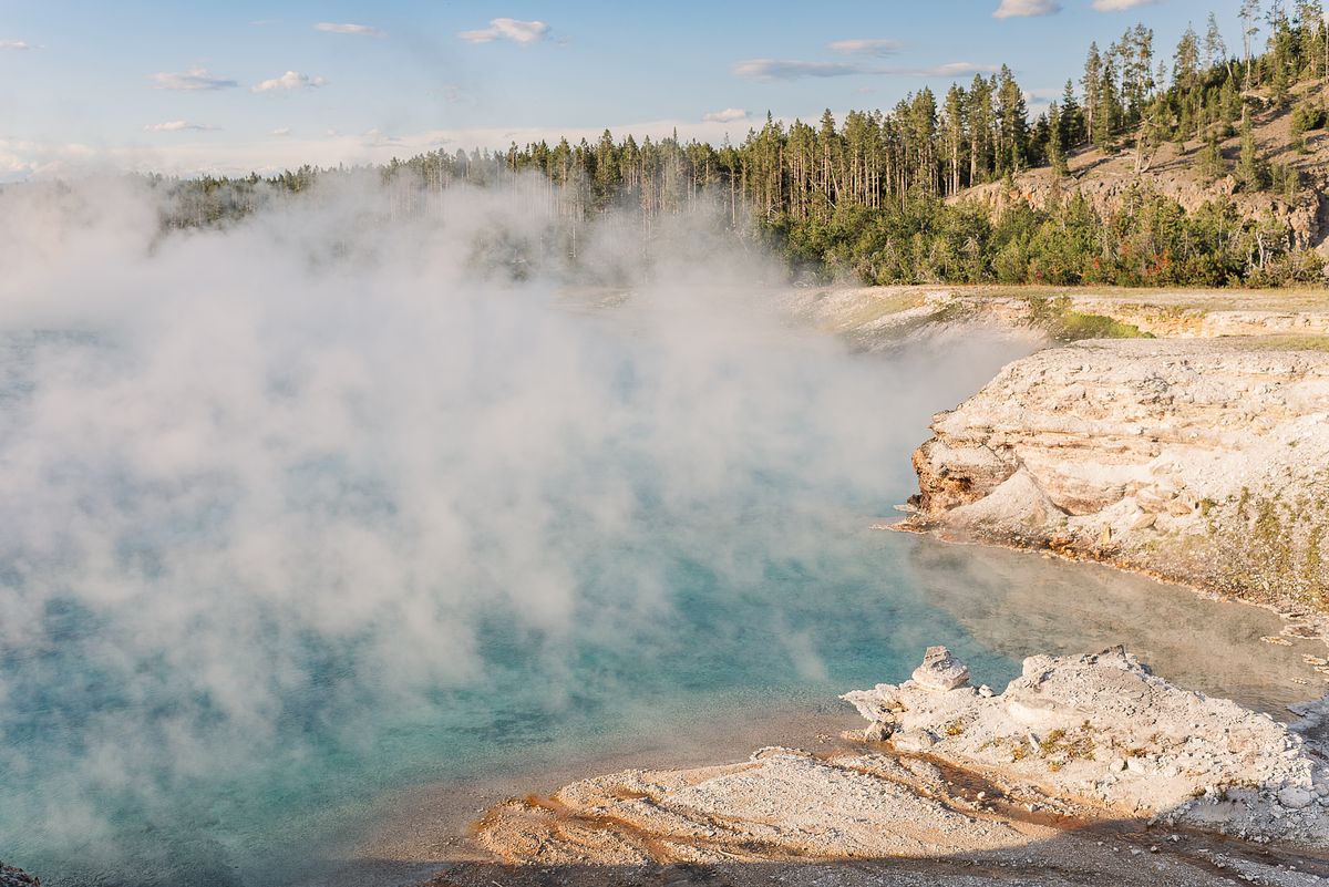 Natural landscape in Yellowstone from cranberry twp, pa newborn photographer family trip