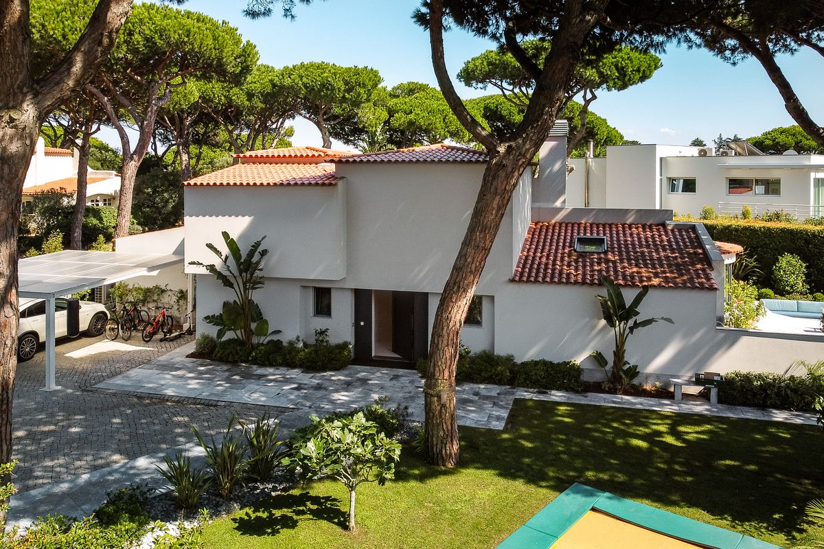 fotografia imobili&aacute;ria premium, fotografia de drone, moradia v3, quinta da marinha, cascais, im&oacute;veis de luxo, fotografia a&eacute;rea