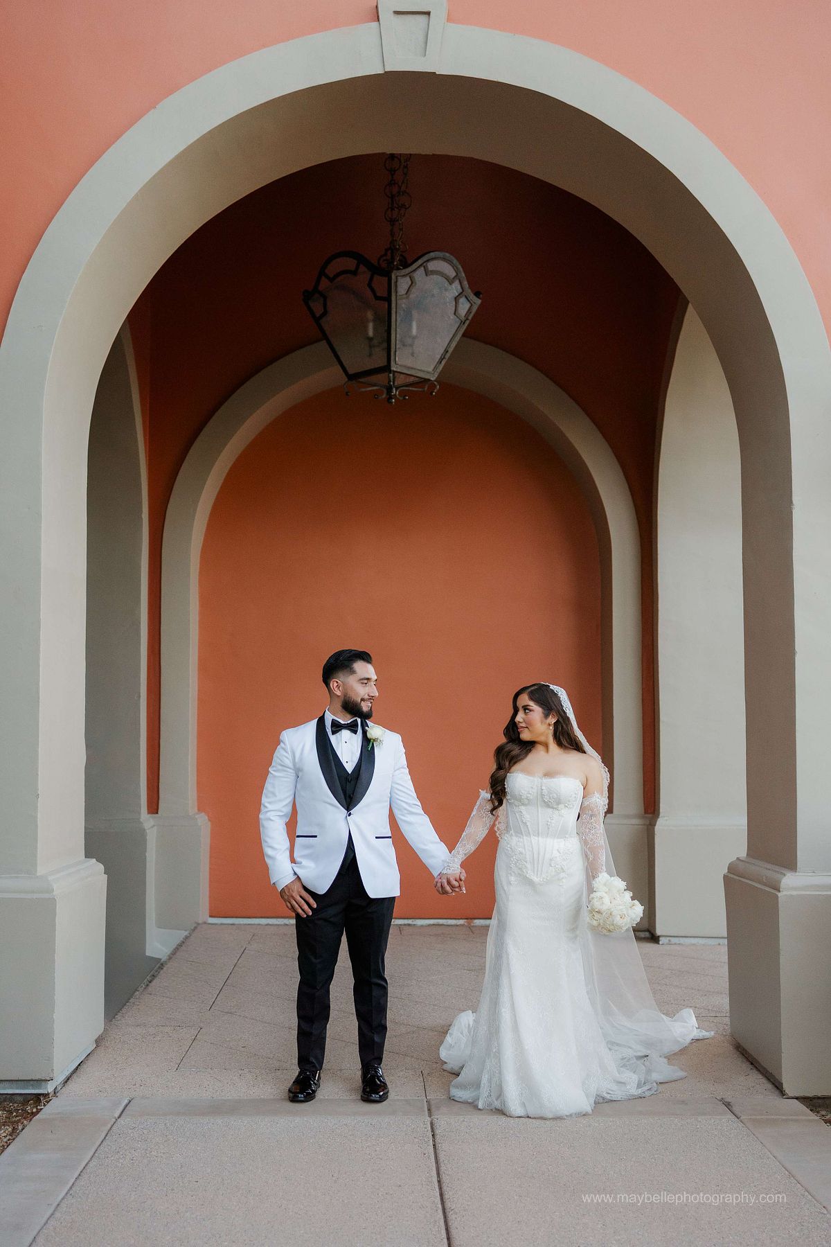 Husband and wife portraits at Siena Golf Club in Las Vegas, timeless wedding photography