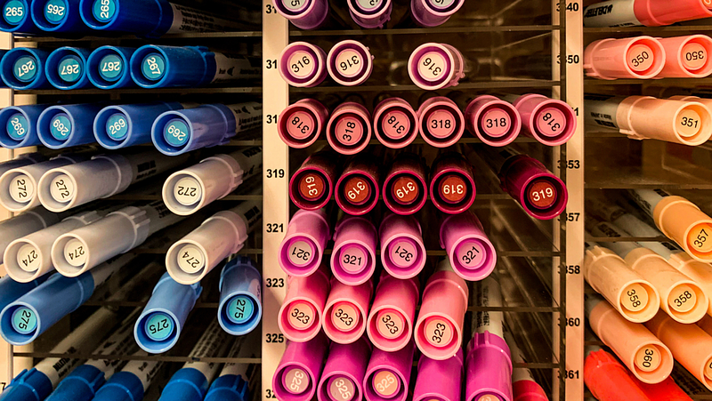 5 different markers for your abstract urban street art project