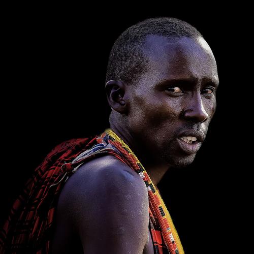 Portrait d'un homme massaï du Kenya