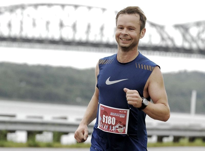 On Running ten marathons