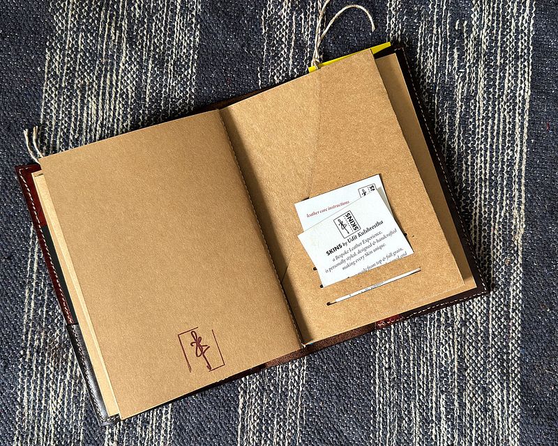 SKINS: Scriptura EDC Kraft Folder | Journal Insert
