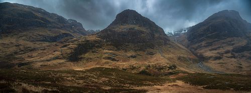 Mountains,  trail,  Lost Valley, Three Sisters, Bidean Nam Bian, Highlands, Scotland, Glencoe, clouds, storm, rain, gloomy, moody, winter, spring, dark, sky, mor, Aonach Eagach, ridge, hike, adventure, nature, landscape, United Kingdom, UK,