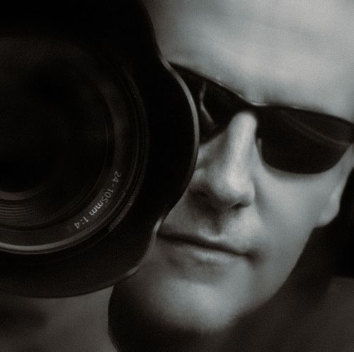 I&rsquo;m Steve Barnes, a photographer in Marietta, GA, capturing the essence of sports, wildlife, and landscapes.