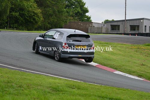 Honda Civic Type R driven by Shane Jowett