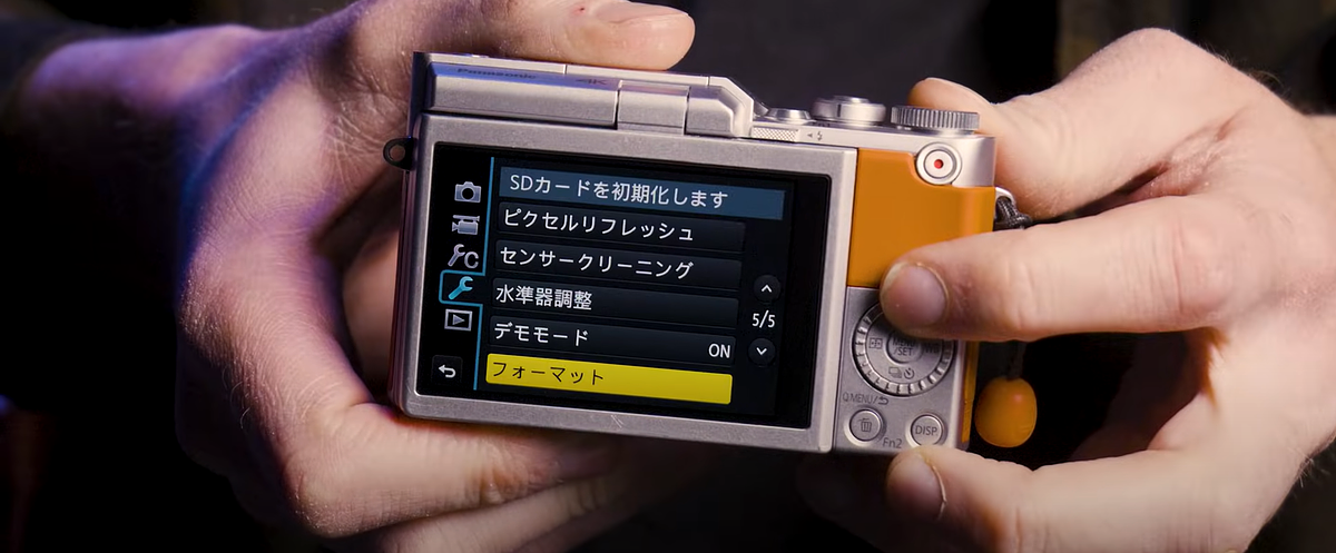 Panasonic - LUMIX　GF9　SDカードつき！！ ルミックスGF9・GF10におススメのSDカードは？後悔しないSD