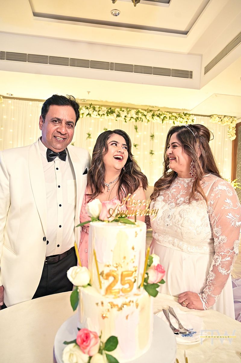 25th Anniversary - Shilpa & Kriti