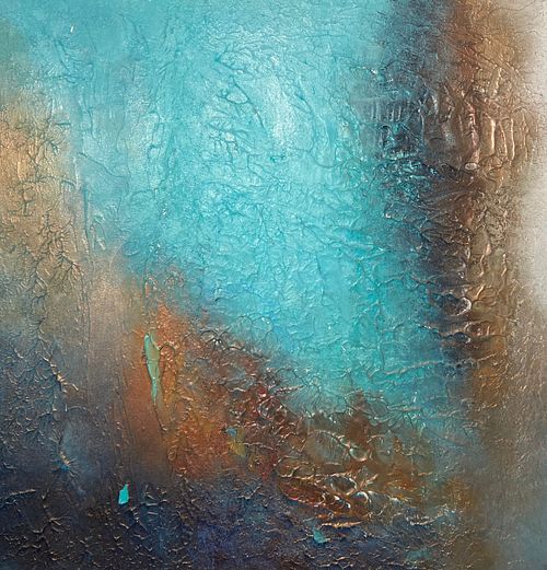 Textured champagne gold and ivory abstract painting, a sophisticated statement piece for high-ceilinged modern heritage homes and luxury foyers