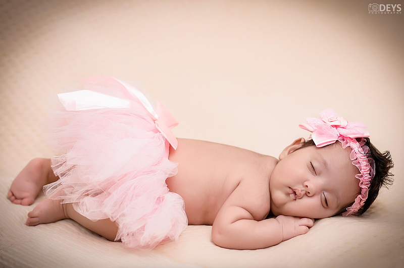 How to Shoot a Newborn Baby?