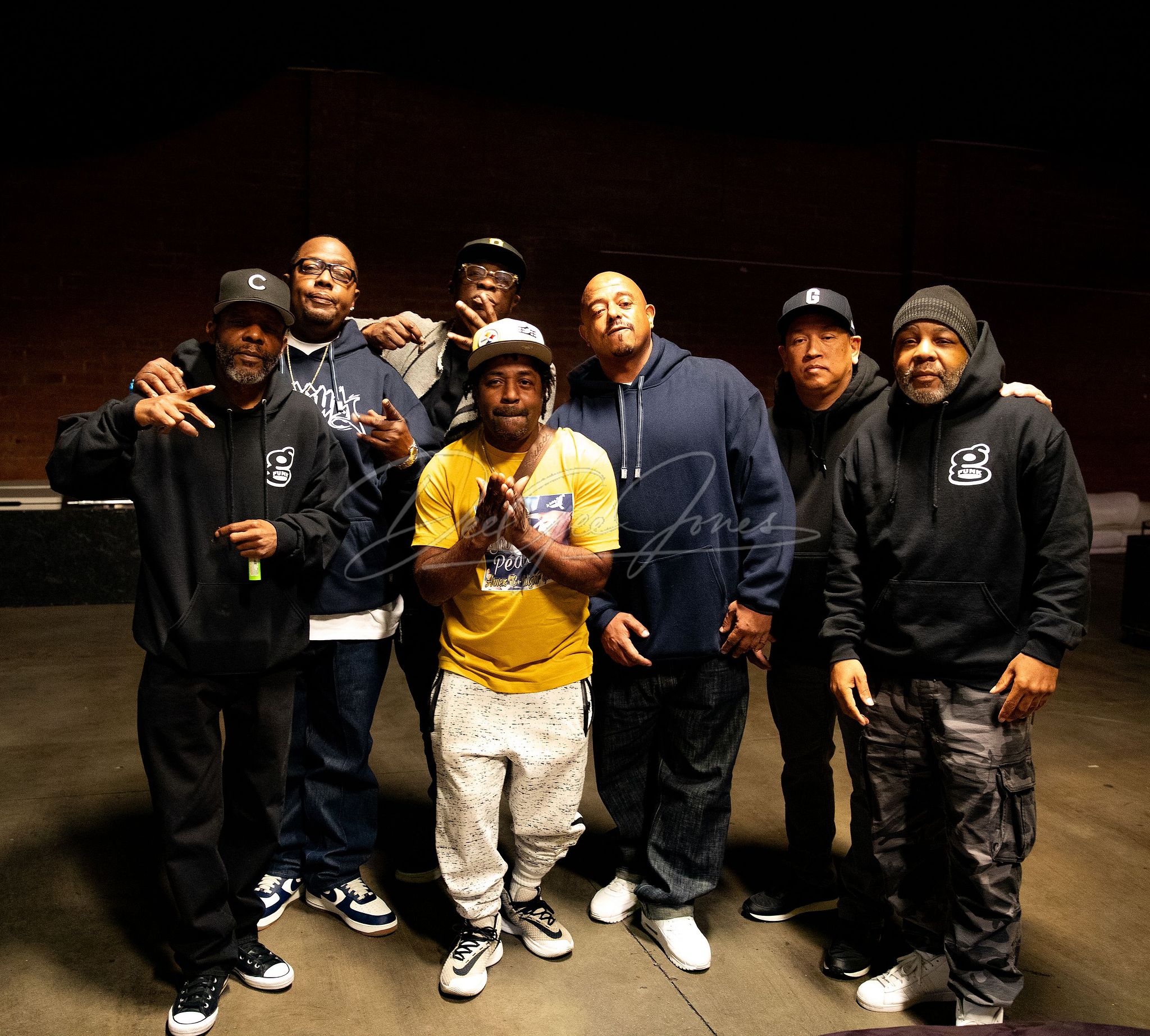 Foesum, The Twinz , The Dove Shack