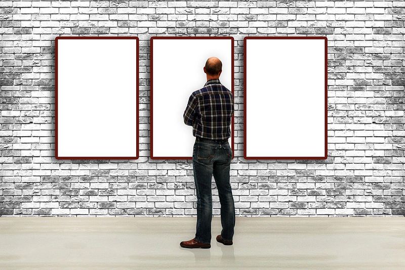 Building relationships with art collectors