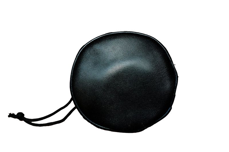Skins: Siluk Drawstring Leather Camera Lens Pouch