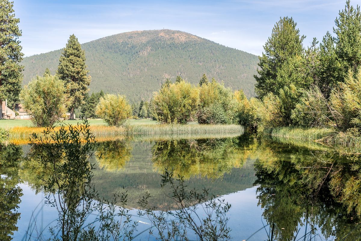 cross country road trip reflection scenery with cranberry twp, pa newborn photographer
