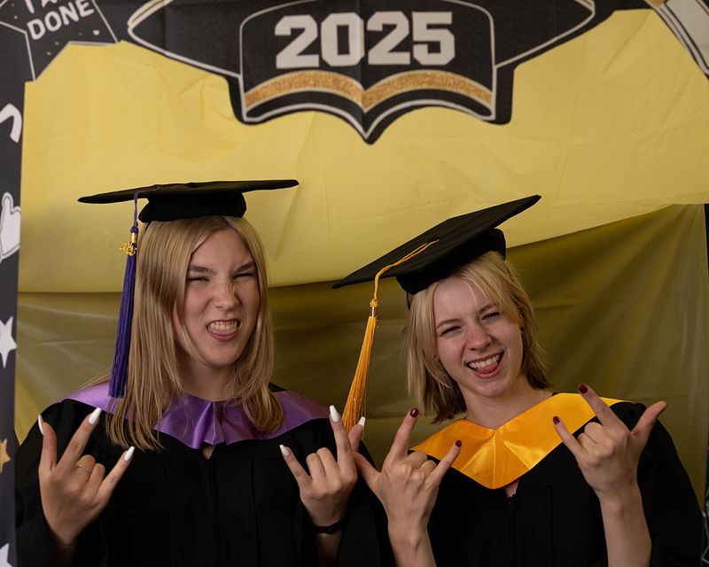 Samie & Kyra Grad 2025