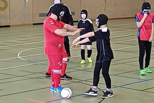F&uuml;r wen eignet sich Blindenfu&szlig;ball?
