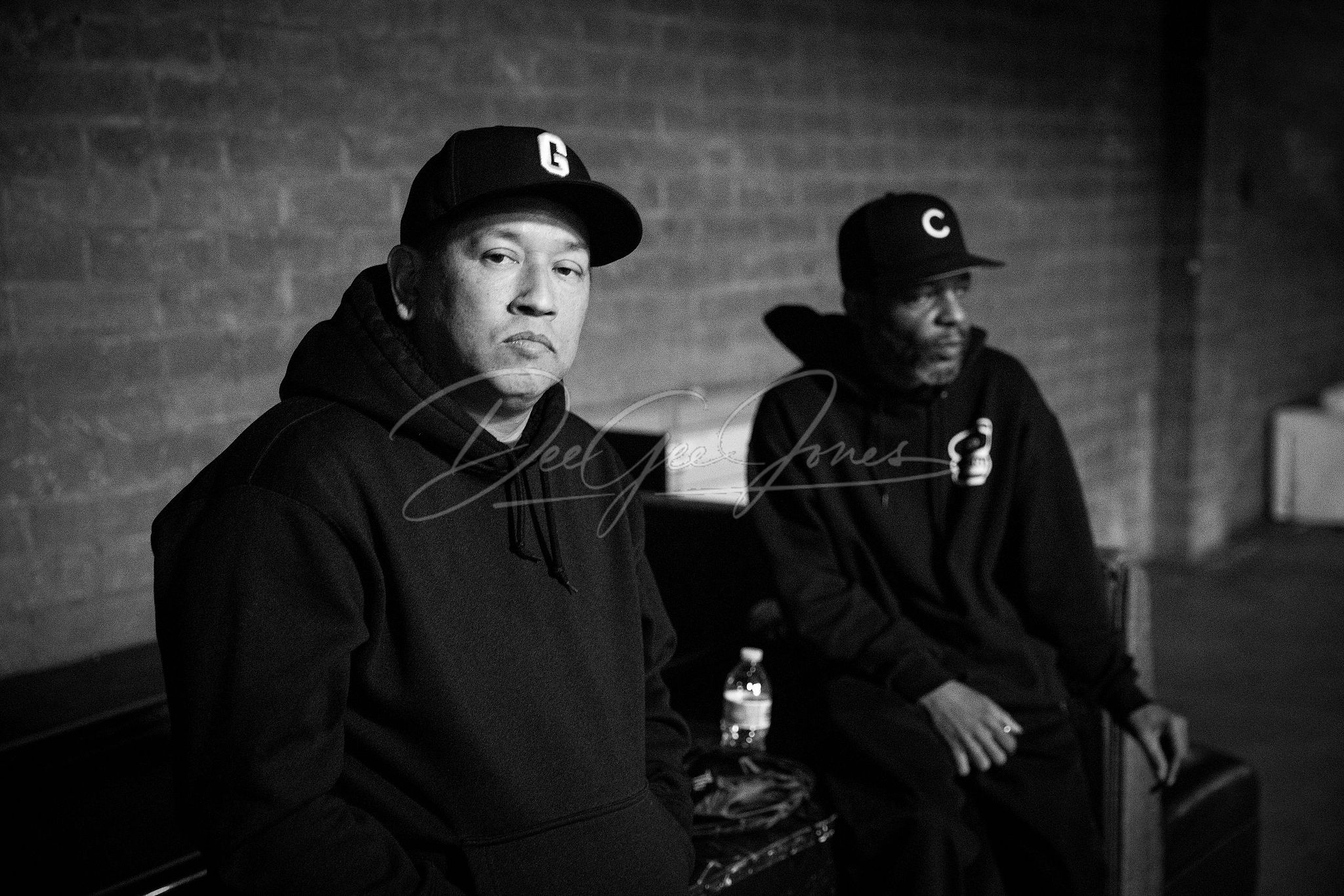 Foesum, The Twinz , The Dove Shack