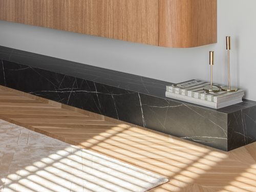 Styling detail captured in perfect sunlight &ndash; Herculane project