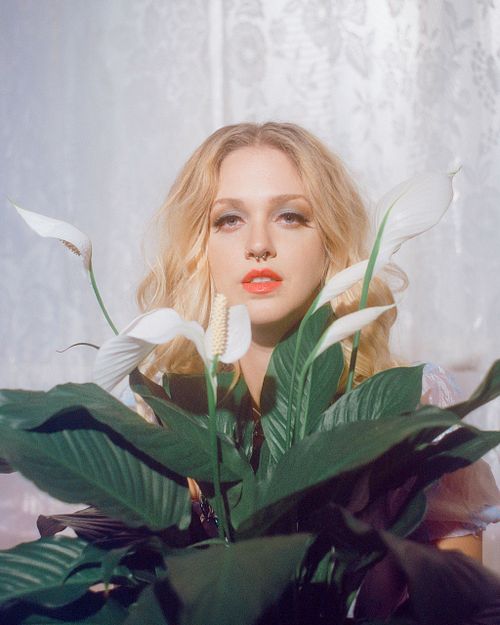 Vera Bloom - Singer - Editorial Portrait